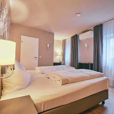 Roter Hahn Hotel Ratisbona