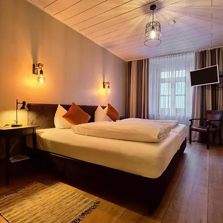 Roter Hahn Hotel 3*
