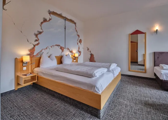 Roter Hahn 3*