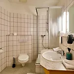 Roter Hahn Otel 3*