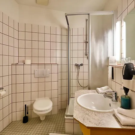Roter Hahn Hotel 3*