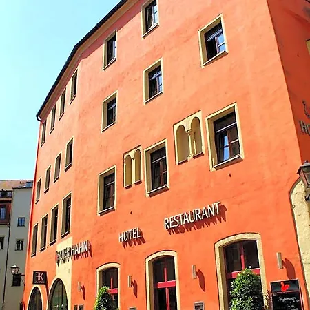 Hotel Roter Hahn 3*