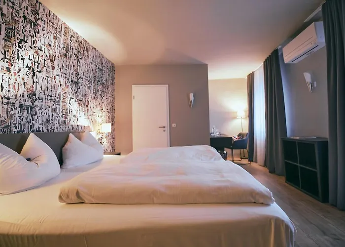 Roter Hahn Hotel 3*