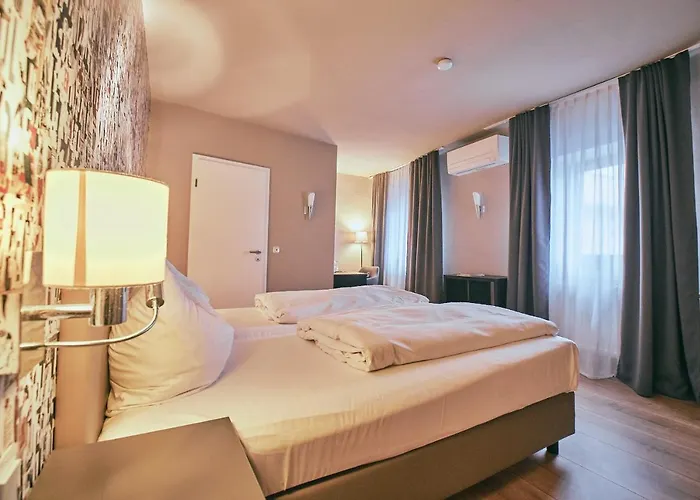 Roter Hahn Hotel Ratisbona