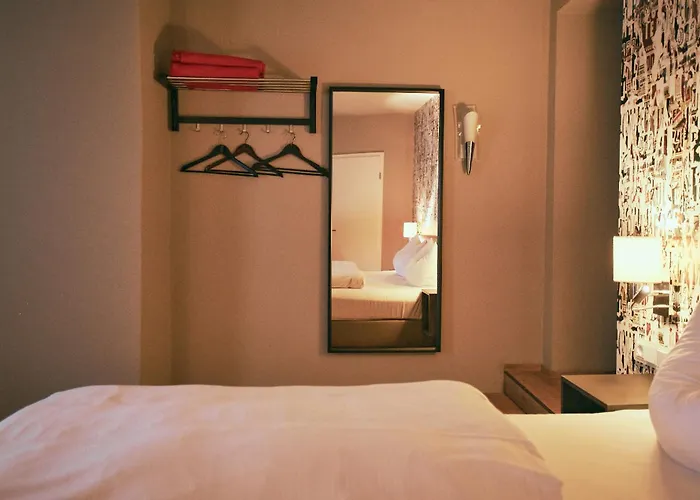 Roter Hahn Hotel 3*